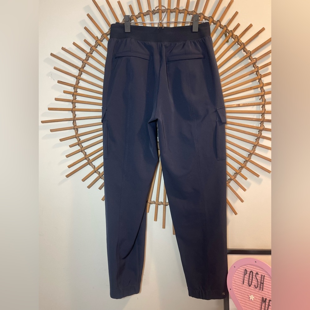 Athleta Womens Endless High Rise Cargo Pant Navy LNC Gorpcore Athleisure Sporty - Picture 9 of 15
